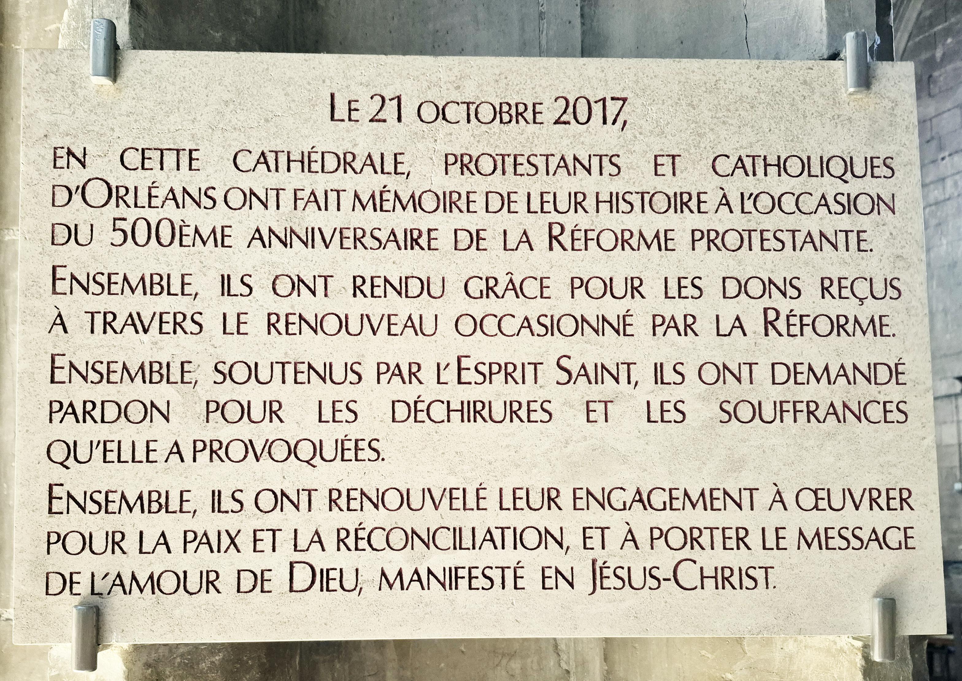 Plaque en la cathédrale 