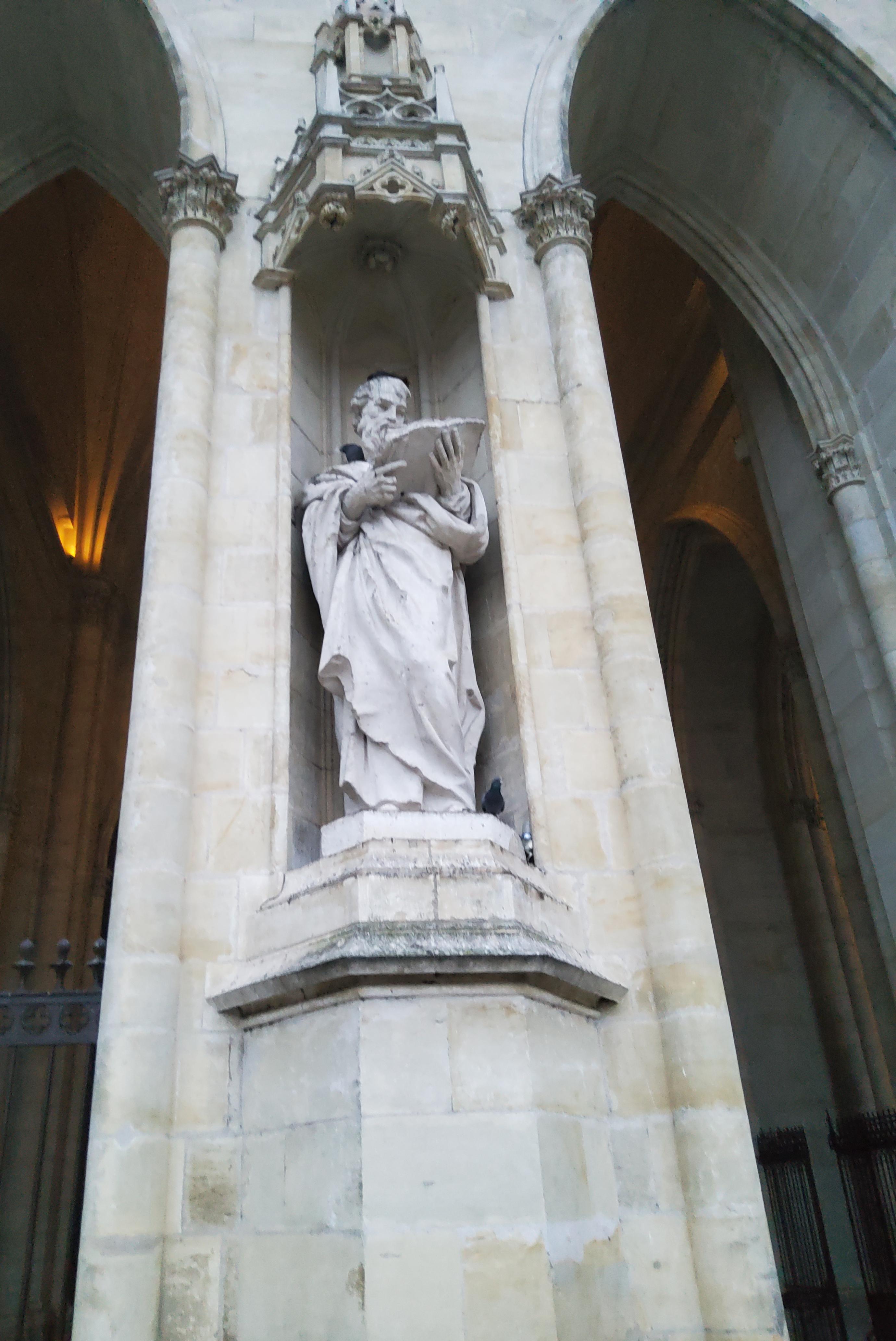 Sculpture en la cathédrale 