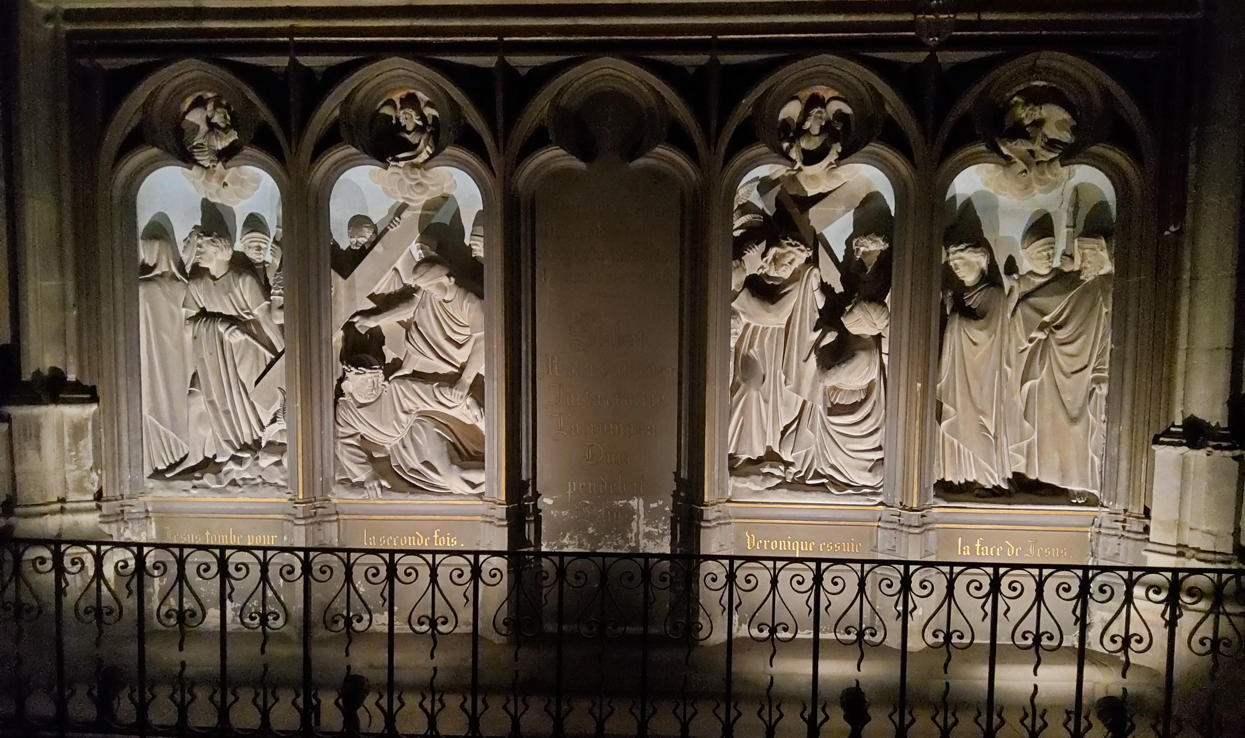 Sculpture en la cathédrale 