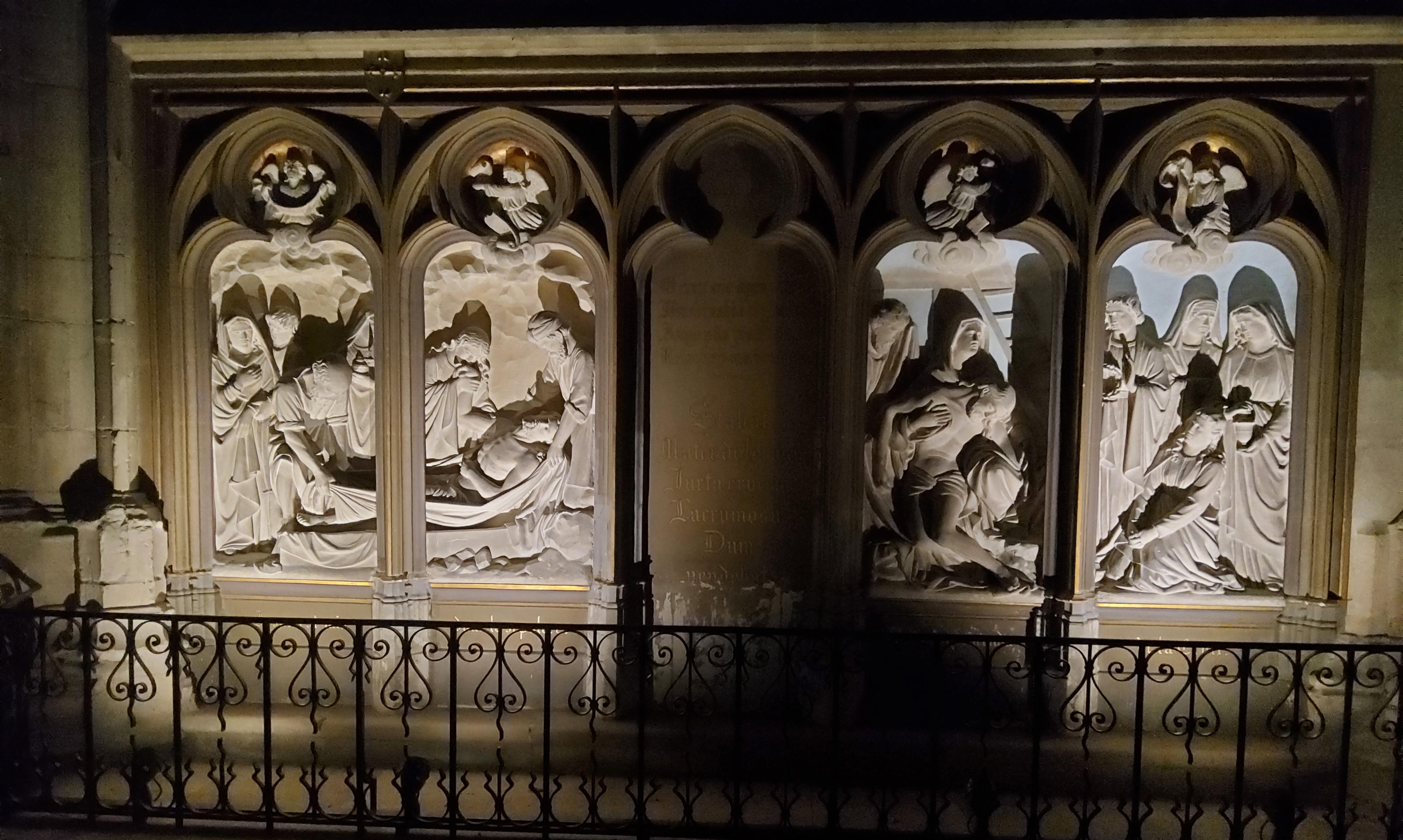 Sculpture en la cathédrale 