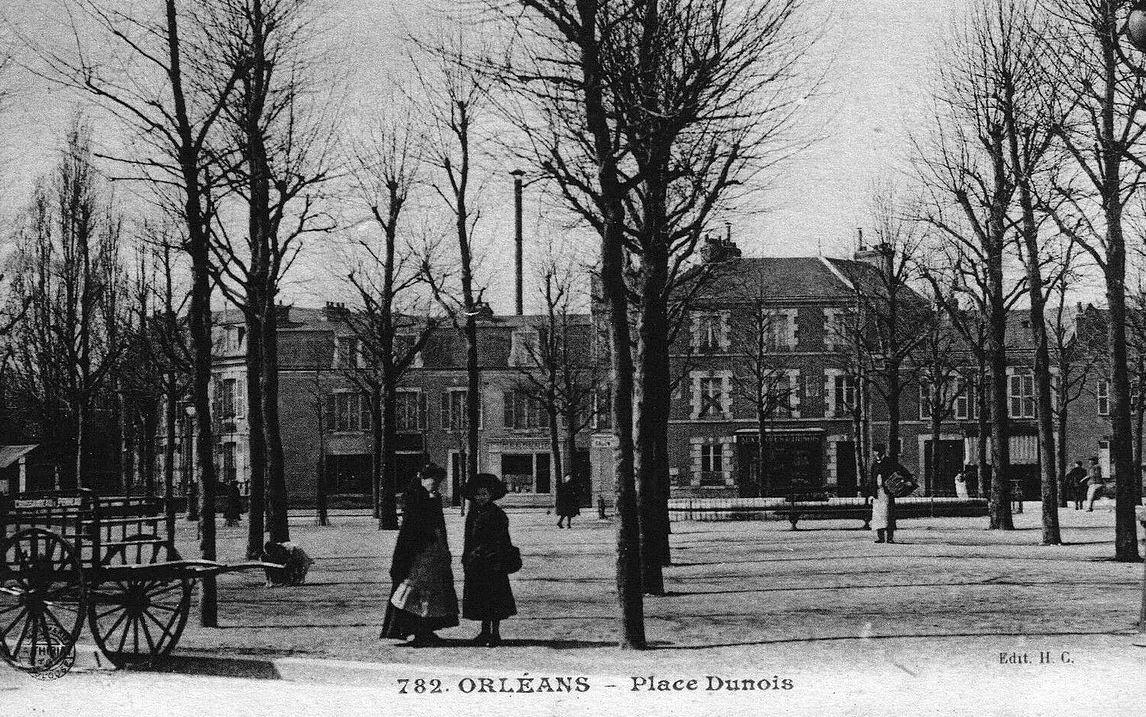 Place Dunois