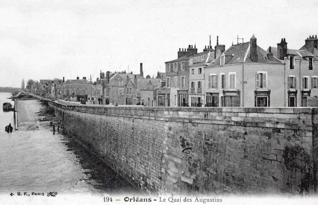 Quai des Augustins