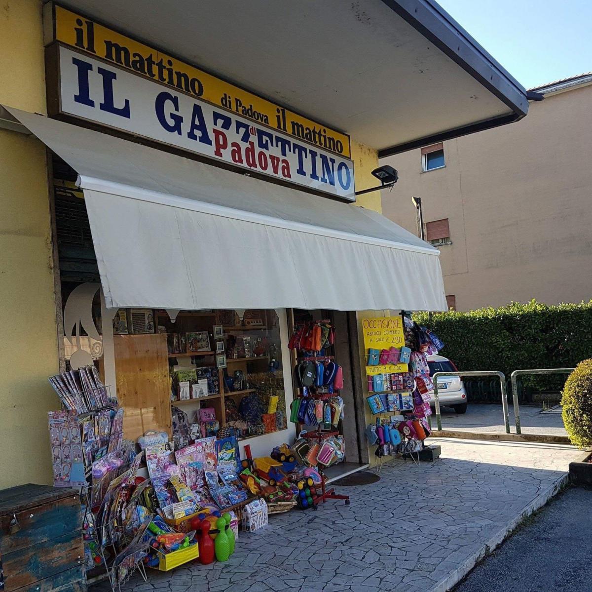 Edicola Cartoleria Pippo  Edicola Cartoleria Pippo