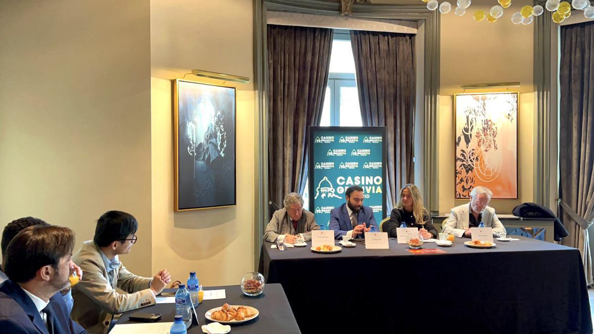 FORO I: “MADRID; HUB DE INNOVACIÓN E INVERSIÓN CHINA - IBEROAMERICANA” FORO I: “MADRID; HUB DE INNOVACIÓN E INVERSIÓN CHINA - IBEROAMERICANA”