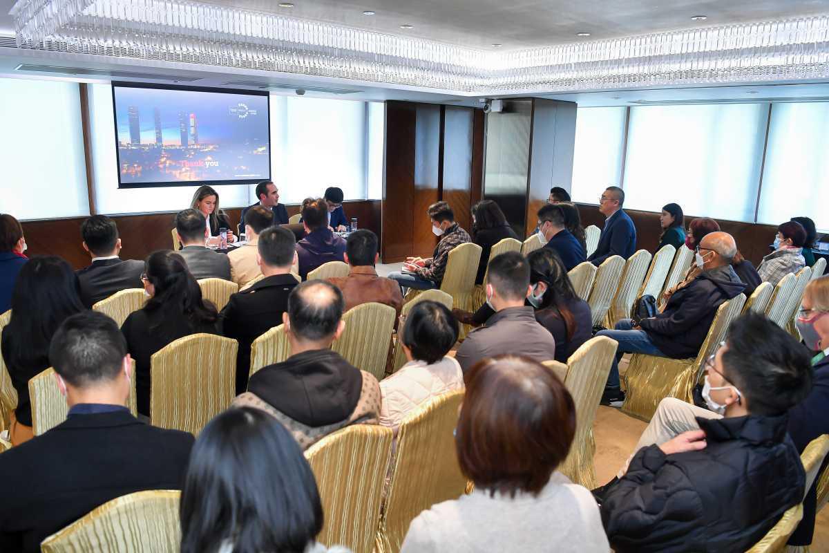 FORO IV: “PRIMERA MISIÓN A CHINA TRAS EL FIN DE LAS RESTRICCIONES” FORO IV: “PRIMERA MISIÓN A CHINA TRAS EL FIN DE LAS RESTRICCIONES”