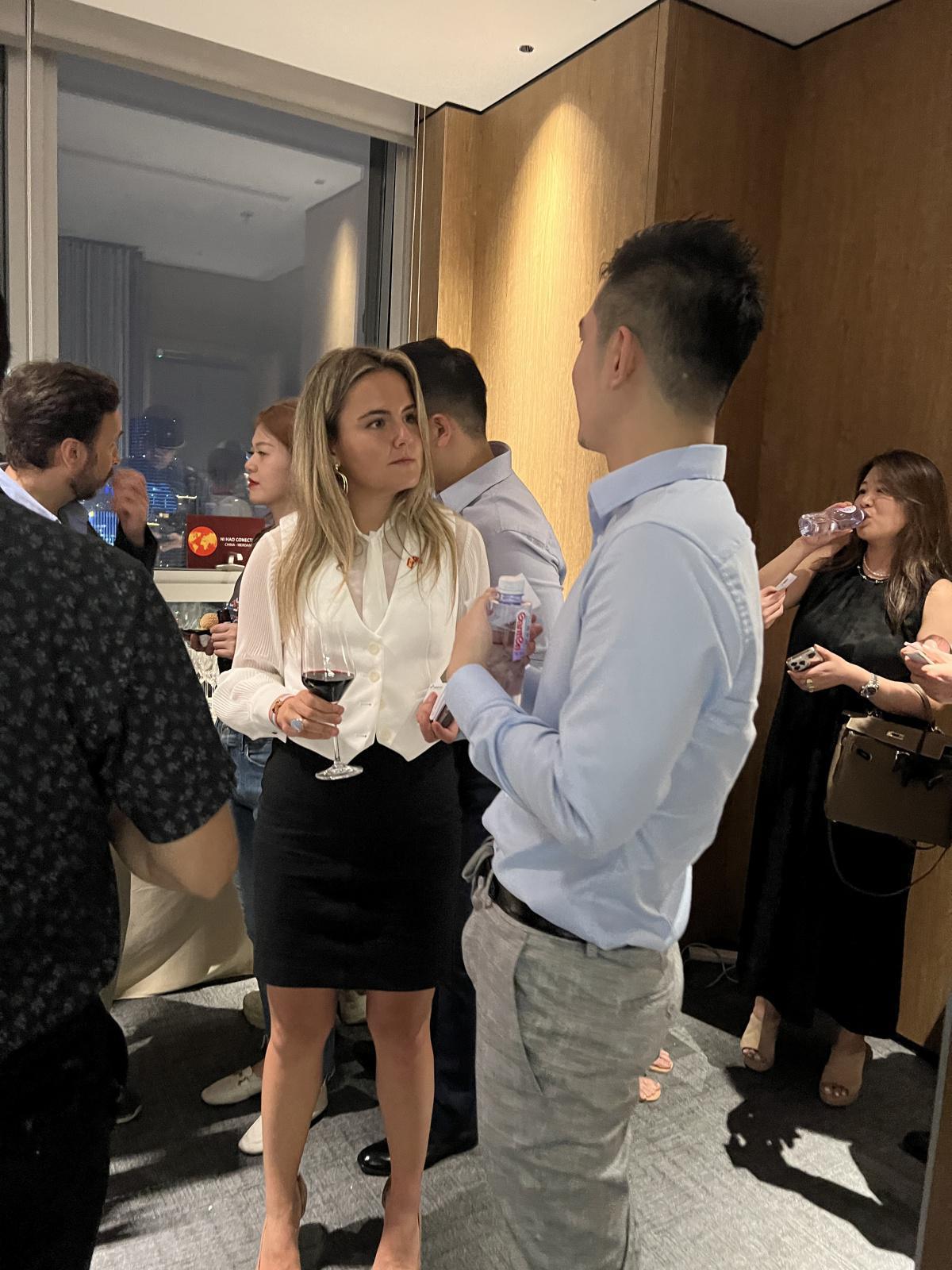 FORO X: “EMPRESAS ESPAÑOLAS BUSCAN APROVECHAR LAS NUEVAS POLÍTICAS INTEGRALES DE CHINA QUE FOMENTAN LA INVERSIÓN EXTRANJERA” FORO X: “EMPRESAS ESPAÑOLAS BUSCAN APROVECHAR LAS NUEVAS POLÍTICAS INTEGRALES DE CHINA QUE FOMENTAN LA INVERSIÓN EXTRANJERA”