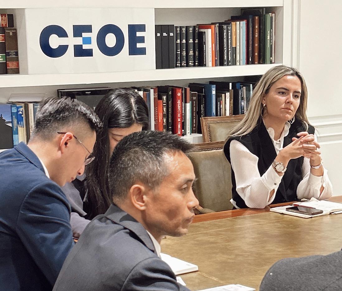 Junto a la Embajada de la República Popular China en el Reino de España y ACCEDER recibimos en CEOE a la comitiva directiva del Centro de Cooperación Económico de China (CECC) 