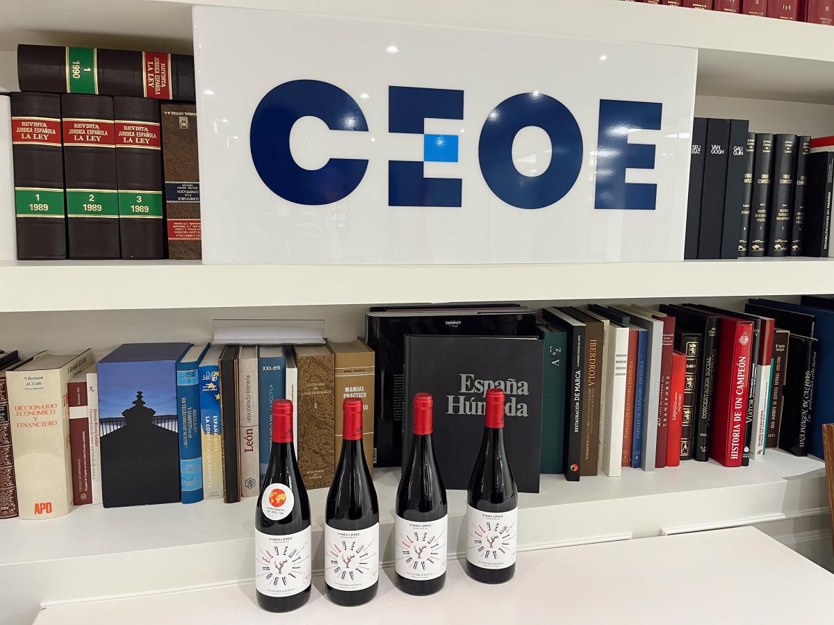 Junto a la Embajada de la República Popular China en el Reino de España y ACCEDER recibimos en CEOE a la comitiva directiva del Centro de Cooperación Económico de China (CECC) 