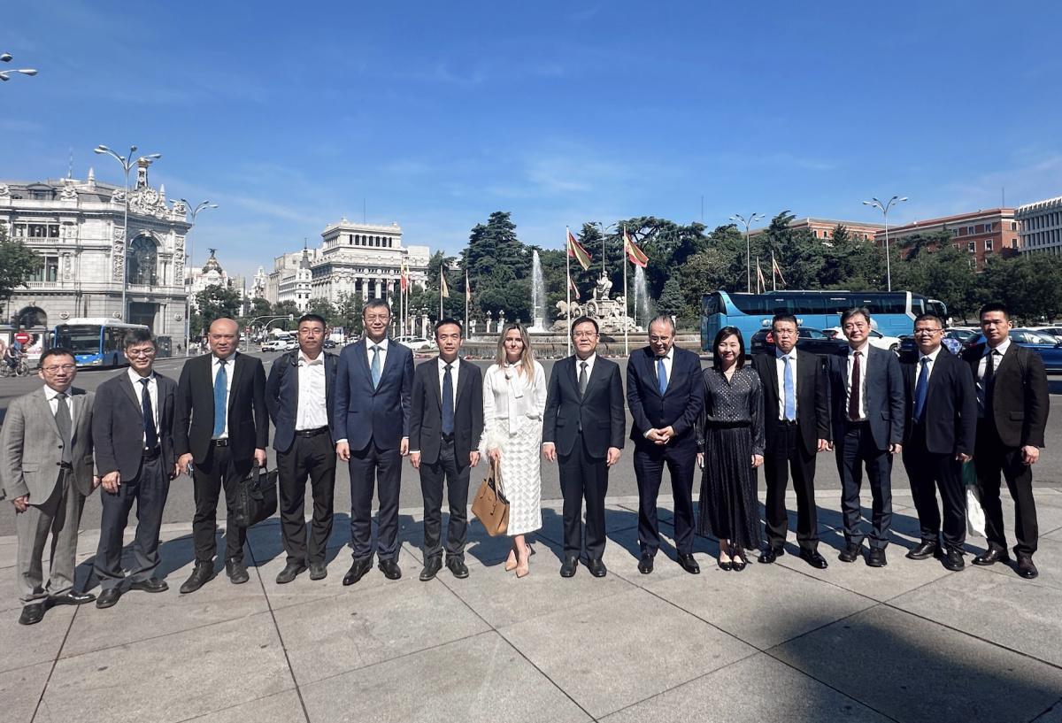 El vicealcalde de Shenzhen, tercera potencia de China, visita Madrid para fortalecer lazos entre ambas ciudades 