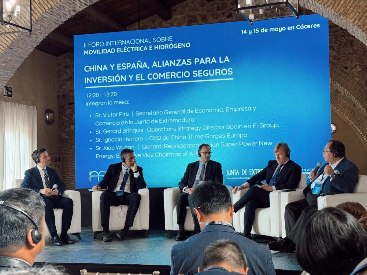Mr. Xiao Wunan, presidente APECF: "Extremadura puede ser un puente geoestratégico y cultural entre China, Europa e Iberoamérica"