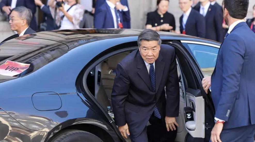 EE.UU. y China alcanzan un acuerdo marco en Madrid: TikTok continuará operando bajo control estadounidense EE.UU. y China alcanzan un acuerdo marco en Madrid: TikTok continuará operando bajo control estadounidense