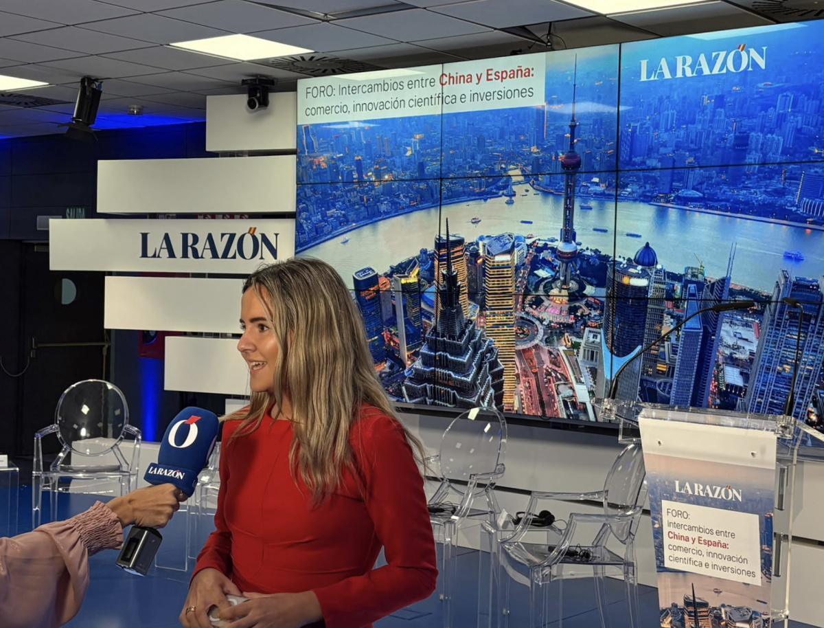 España y China refuerzan su diálogo económico en un foro de alto nivel organizado por La Razón España y China refuerzan su diálogo económico en un foro de alto nivel organizado por La Razón