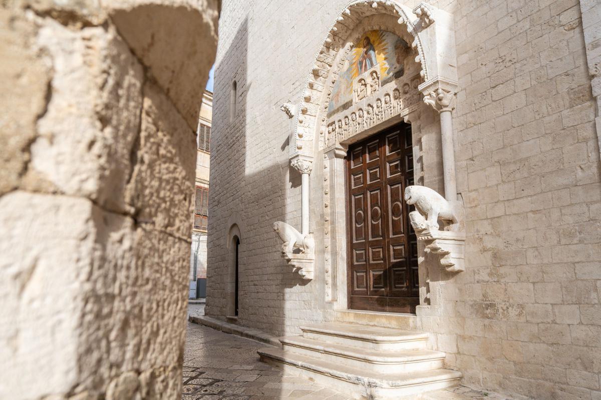 Viaggio nel tempo: tra fede e memoria Viaggio nel tempo: tra fede e memoria