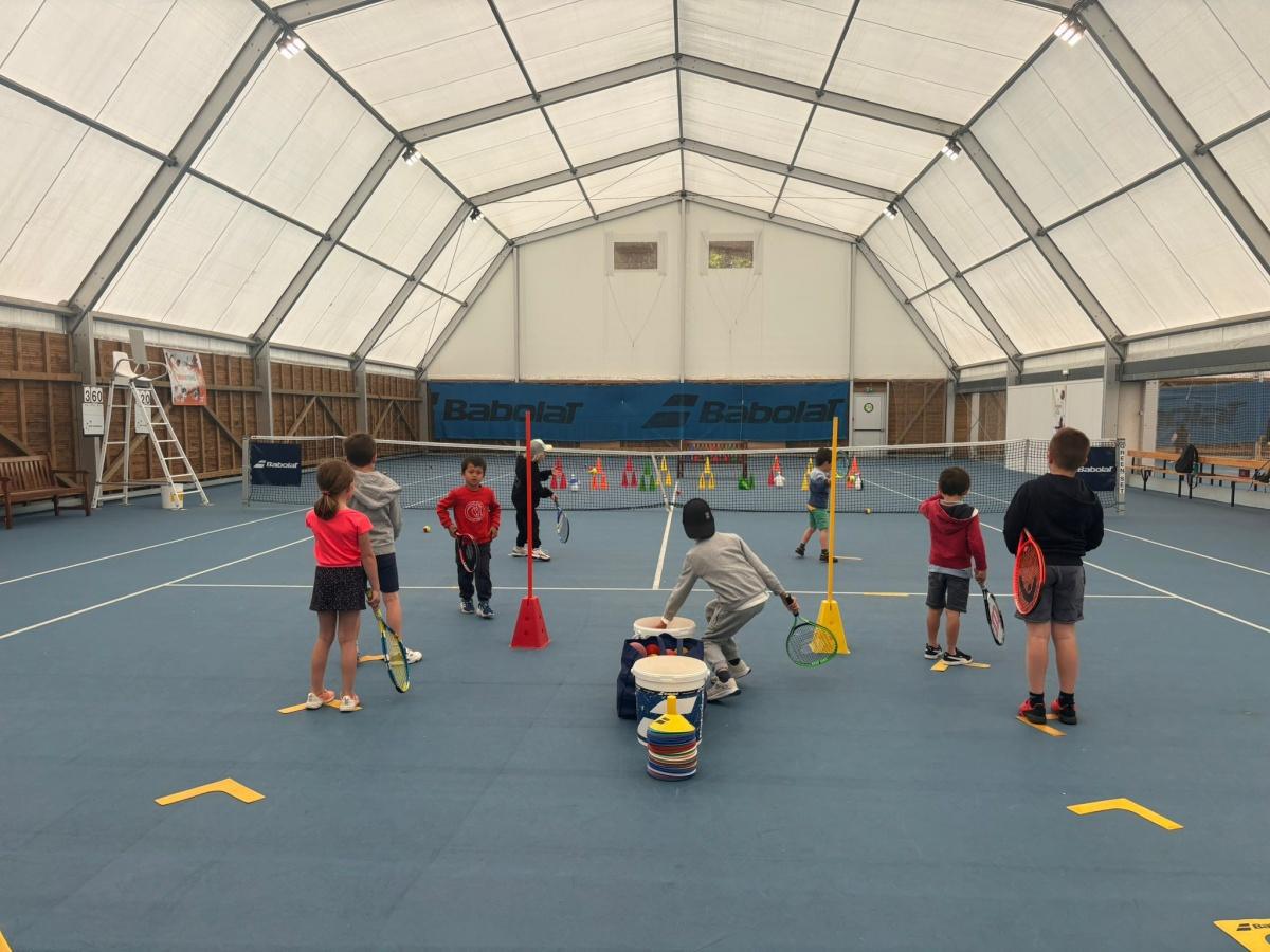 Et pendant ce temps, les plus jeunes avaient Olympiades Mini Tennis😎🥳‼️