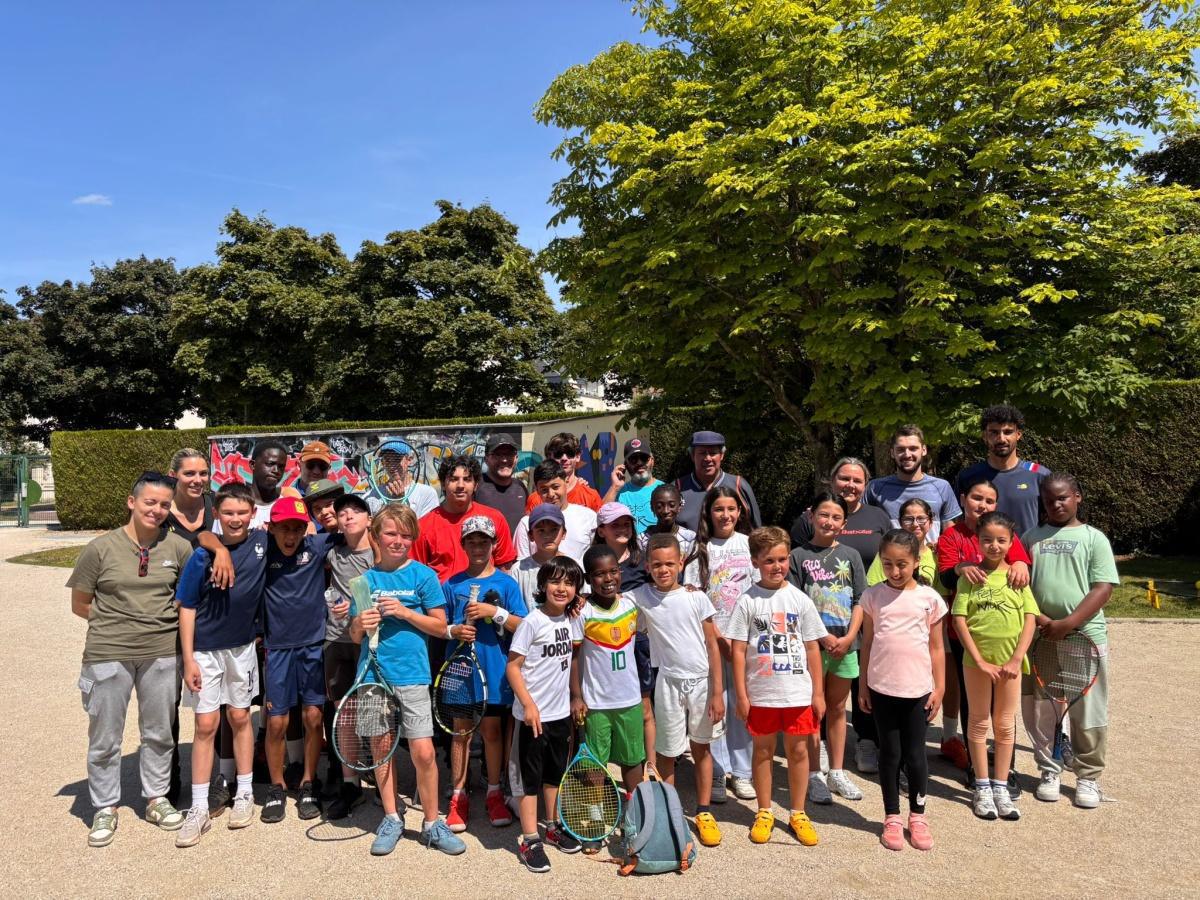 😊Fête le Mur au TC Voisins pour une grande animation Tennis/Padel🙌