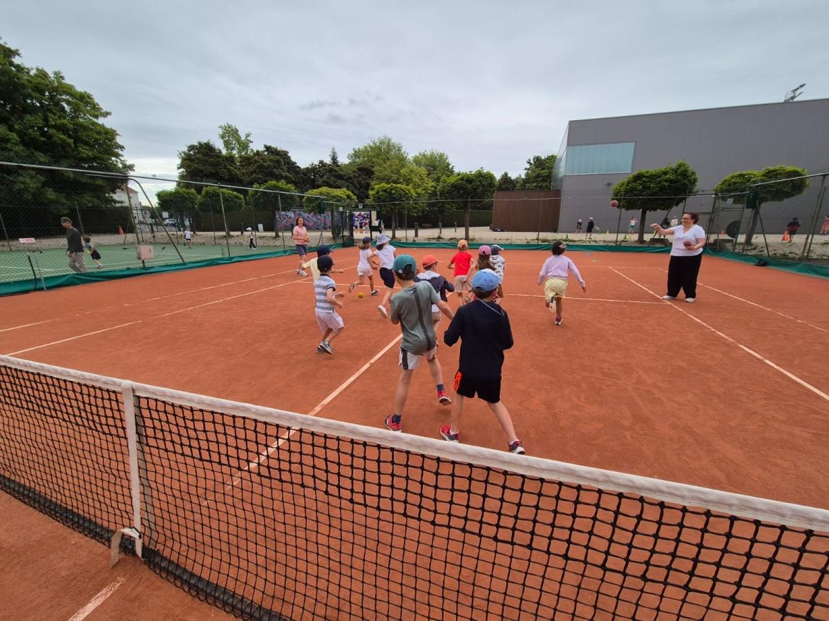 Tennis à l'école 2025 : grande animation de clôture du cycle au Grand Pré😋