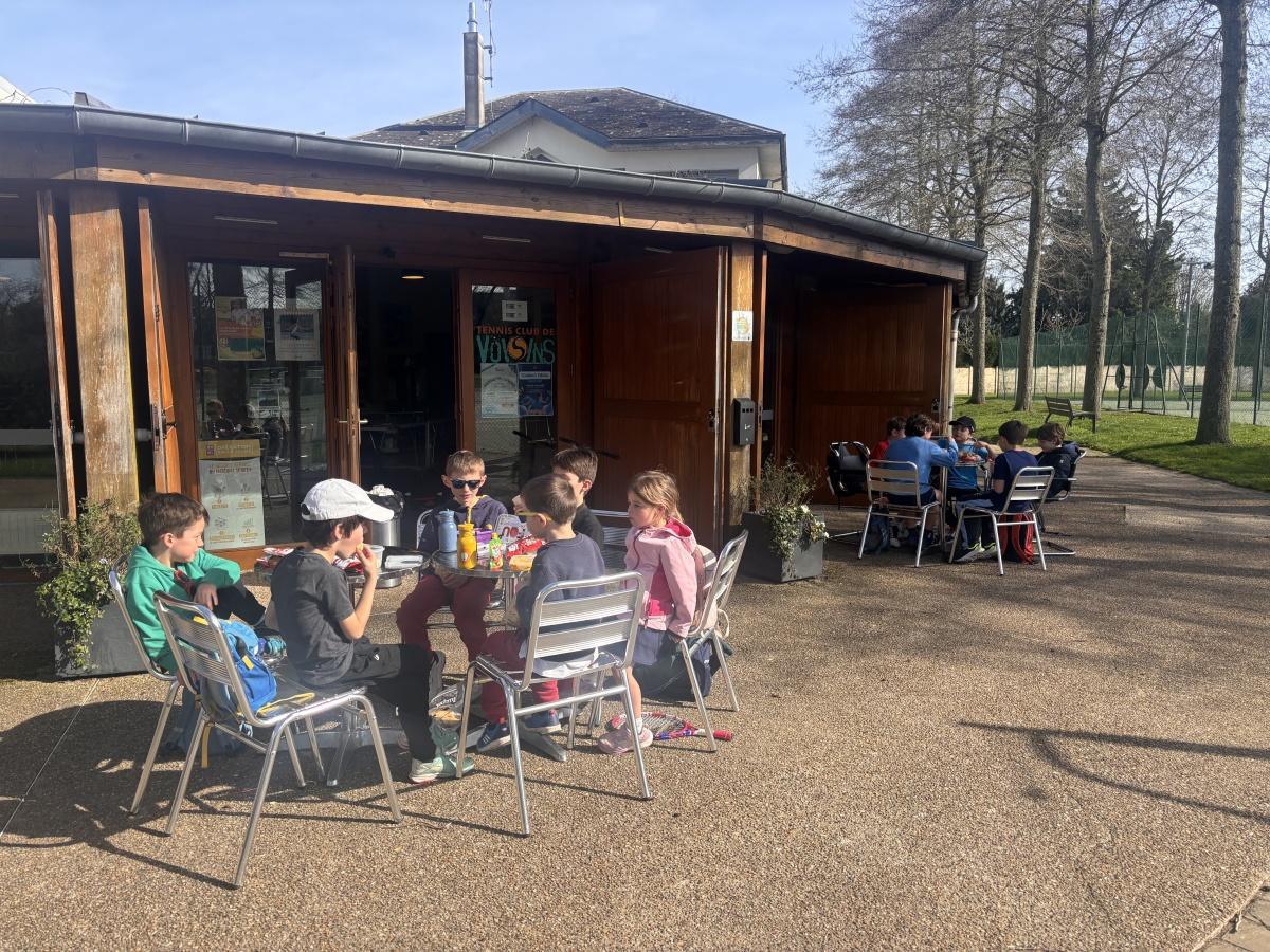 🤗 Jeunes pousses du club : clap de fin sur une belle semaine de stage ☀️🎾