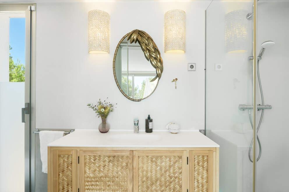 Can Tehani Can Tehani