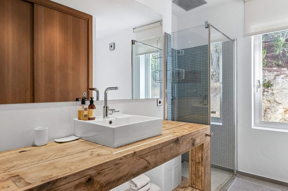 Villa Dela Villa Dela