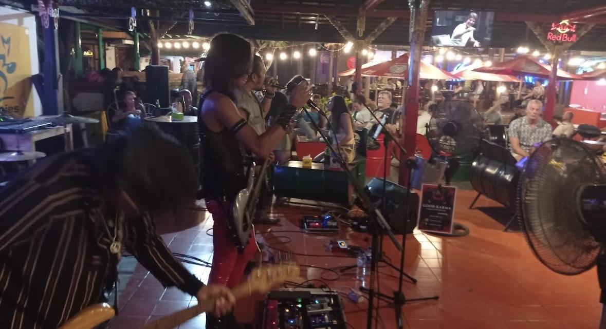 AMV Shooting & Sports Bar 