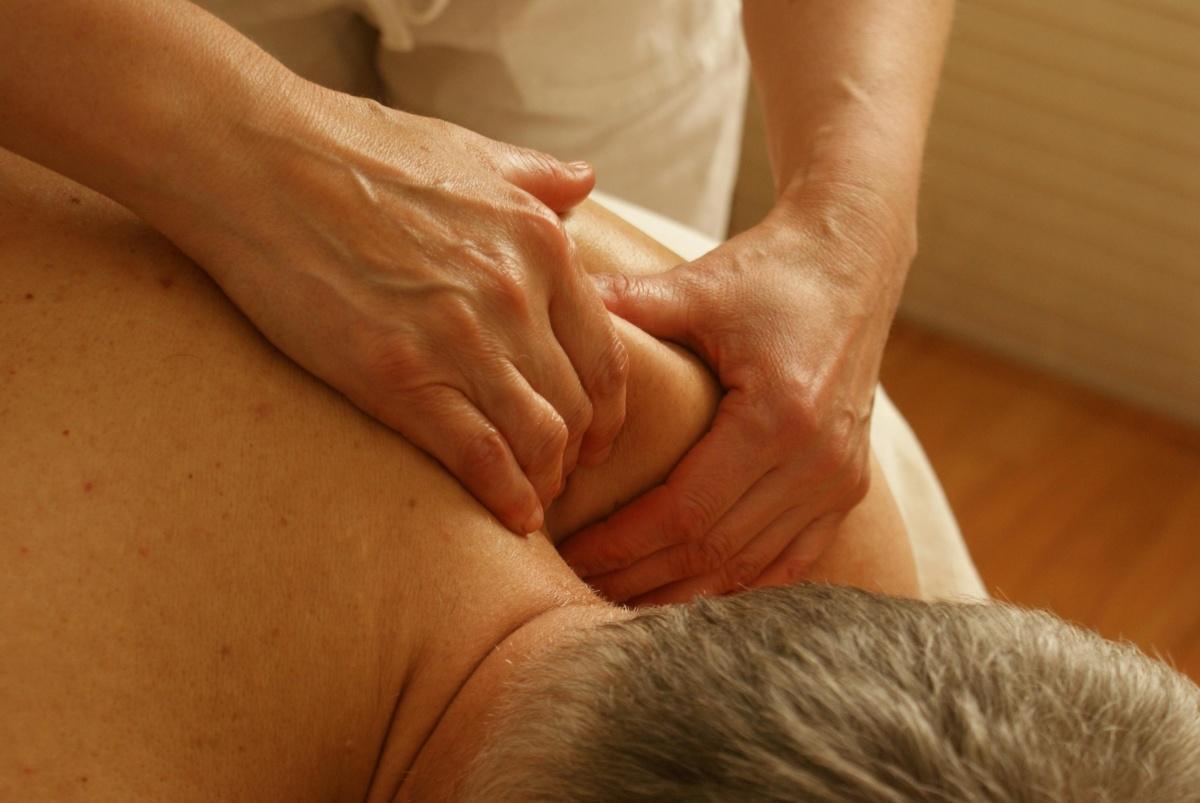 Un masseur de Fréjus mis en examen pour viols et agressions sexuelles