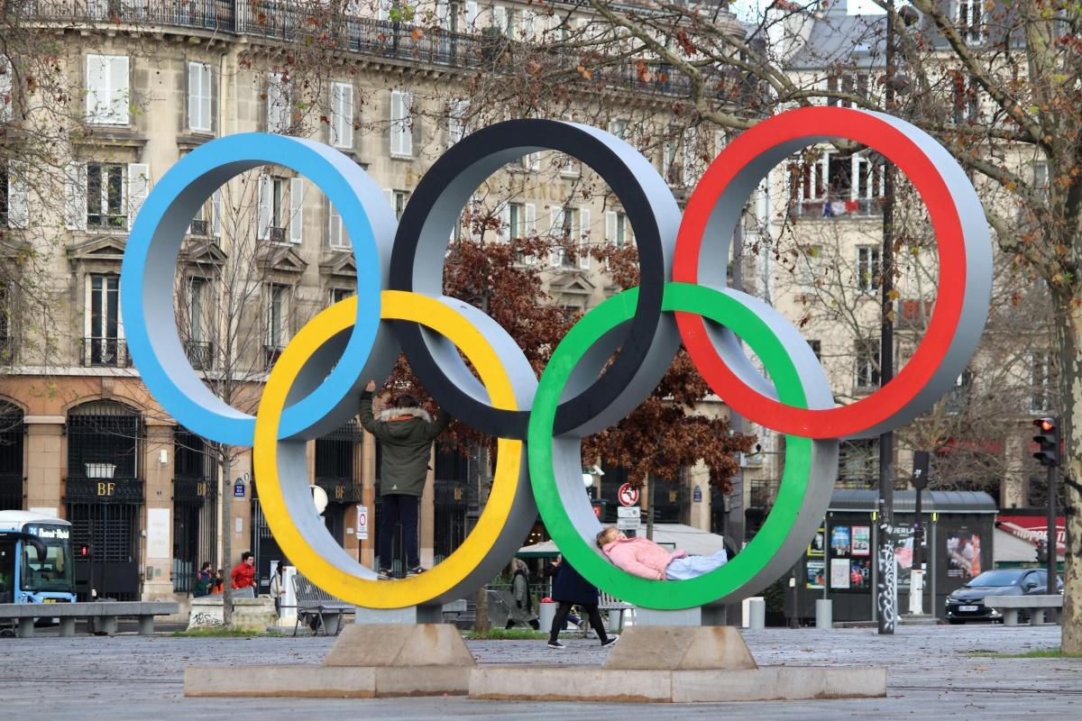 Semaine Olympique et Paralympique : la ministre des Sports en visite à Nice pour aborder la candidature des Alpes 2030