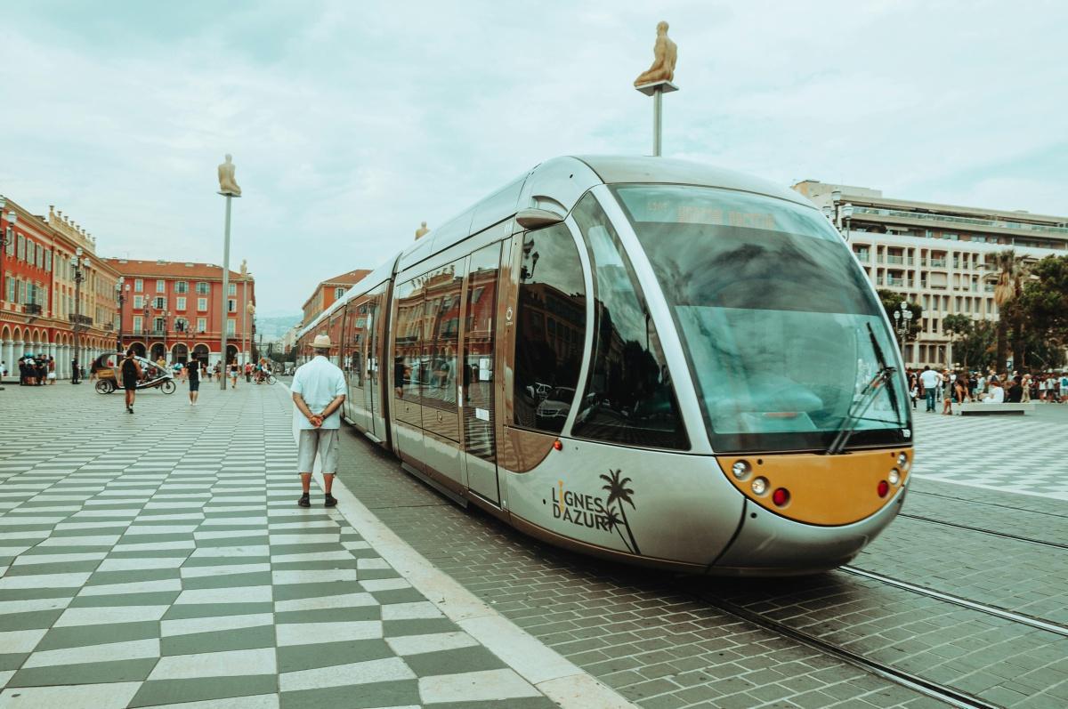 Nice : les trams 2 et 3 coupés en soirée, des bus relais en place