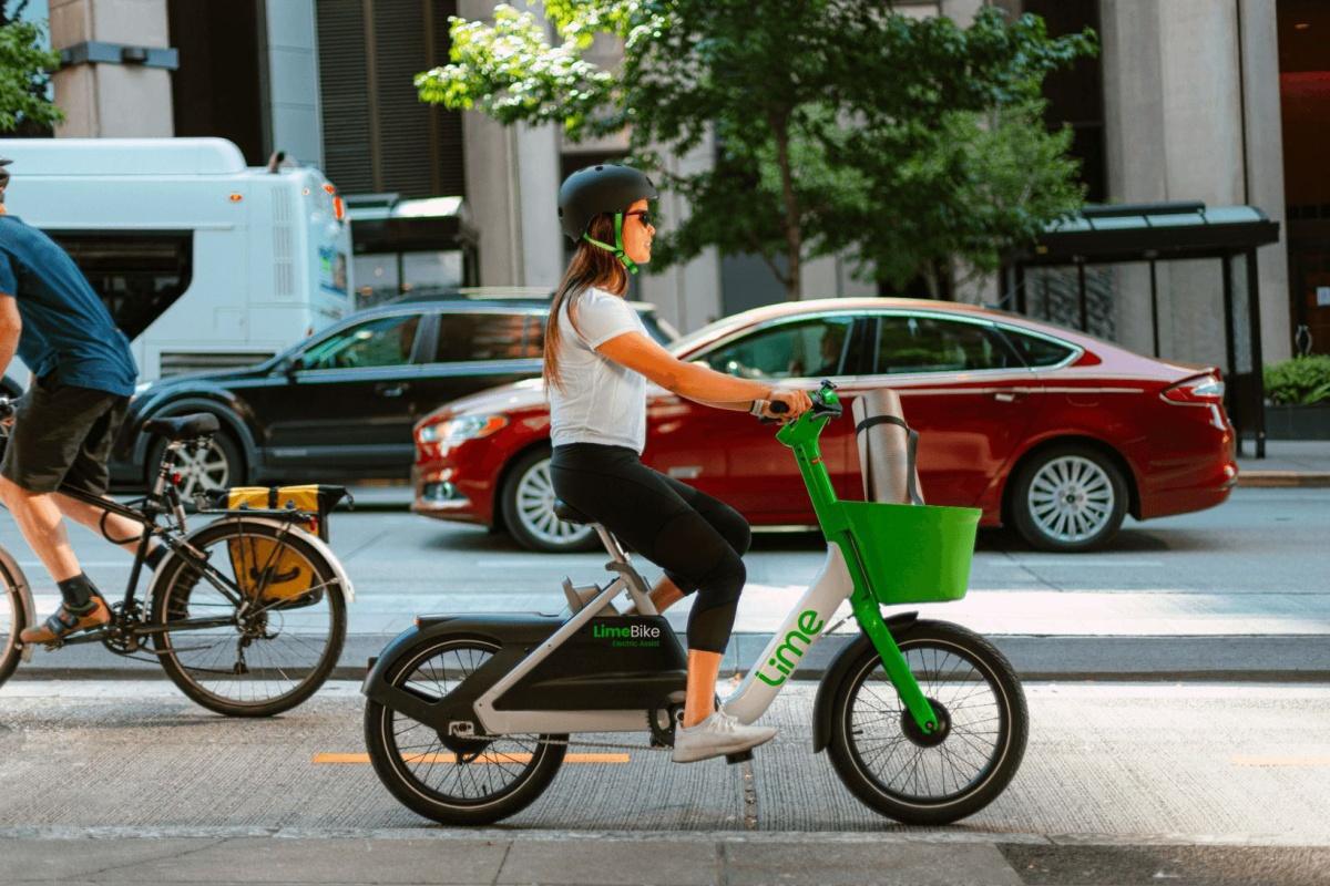 Nice enfourche la nouvelle génération de LimeBike pour « Mai à vélo »