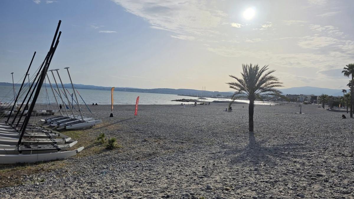 La baignade reste interdite à Saint-Laurent-du-Var La baignade reste interdite à Saint-Laurent-du-Var