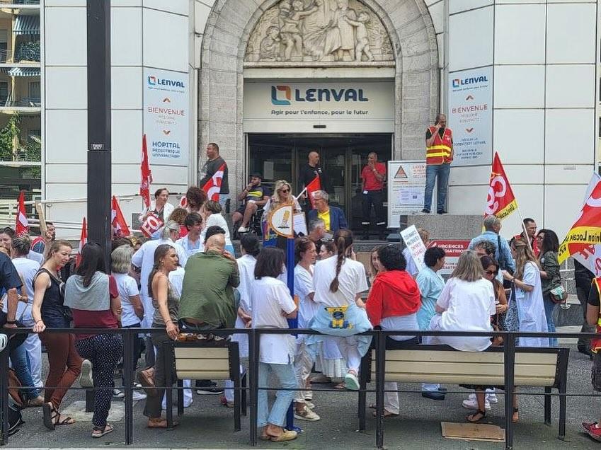 Une mobilisation à Nice pour défendre la fondation Lenval Une mobilisation à Nice pour défendre la fondation Lenval