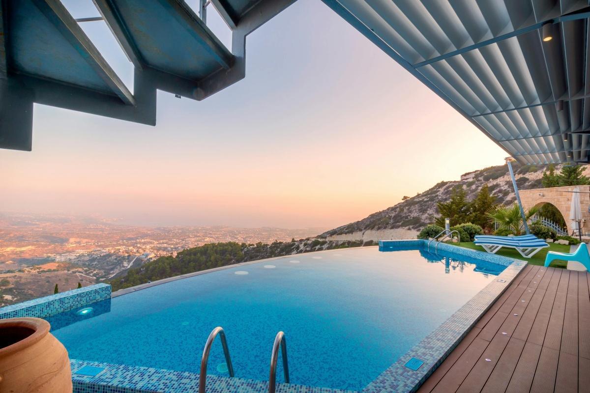 Les locations estivales de la Côte d'Azur sont les plus chères de France