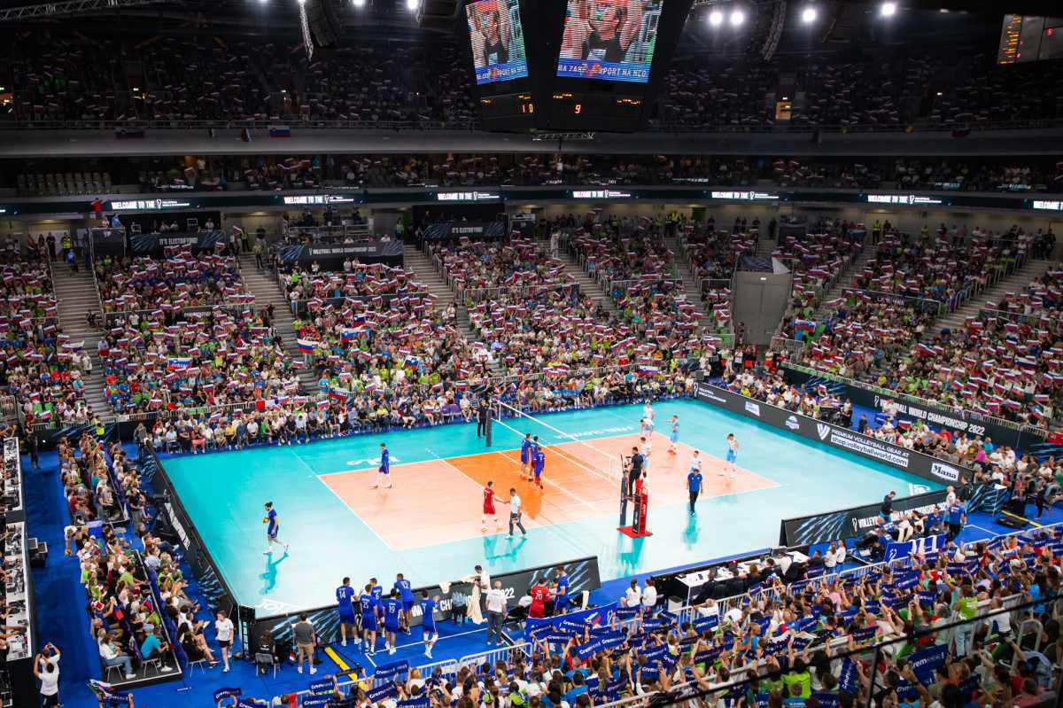Volley : les Bleus testent leur jeu face à la Serbie à Cannes avant le Mondial