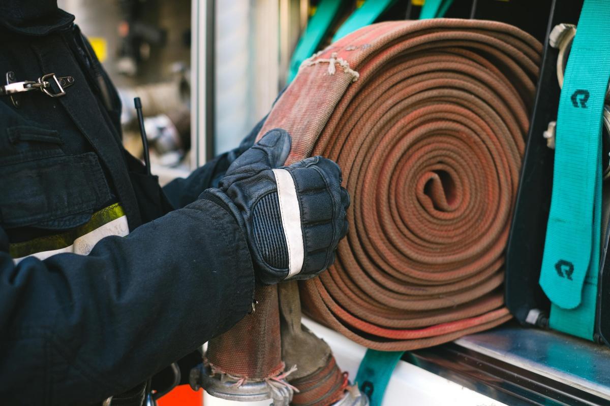 Incendie au centre de tri de Veolia à Nice : 40 pompiers mobilisés