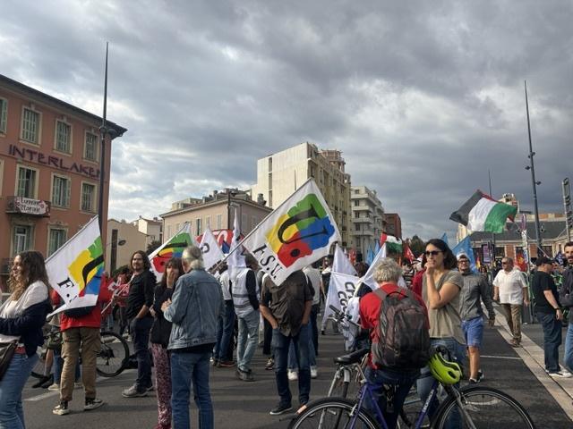 Mobilisation à Nice : “Des piqûres de rappel pour la société” Mobilisation à Nice : “Des piqûres de rappel pour la société”