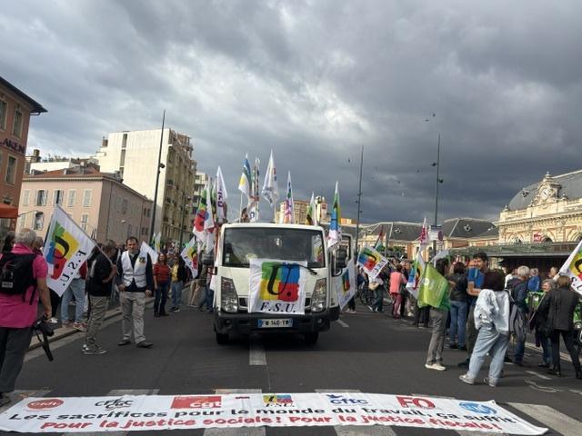 Mobilisation à Nice : “Des piqûres de rappel pour la société”