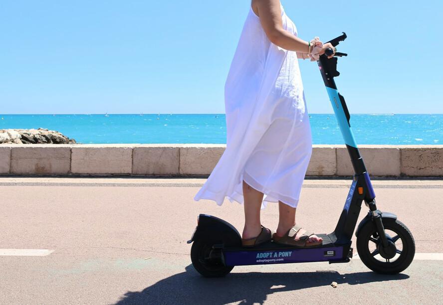 Casque obligatoire à Nice : la Ville serre la vis sur les trottinettes électriques Casque obligatoire à Nice : la Ville serre la vis sur les trottinettes électriques