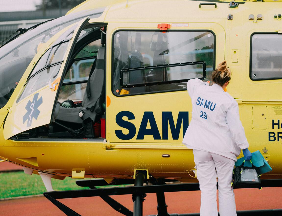 Grave accident sur la RD 2202 à Daluis : une jeune femme héliportée Grave accident sur la RD 2202 à Daluis : une jeune femme héliportée