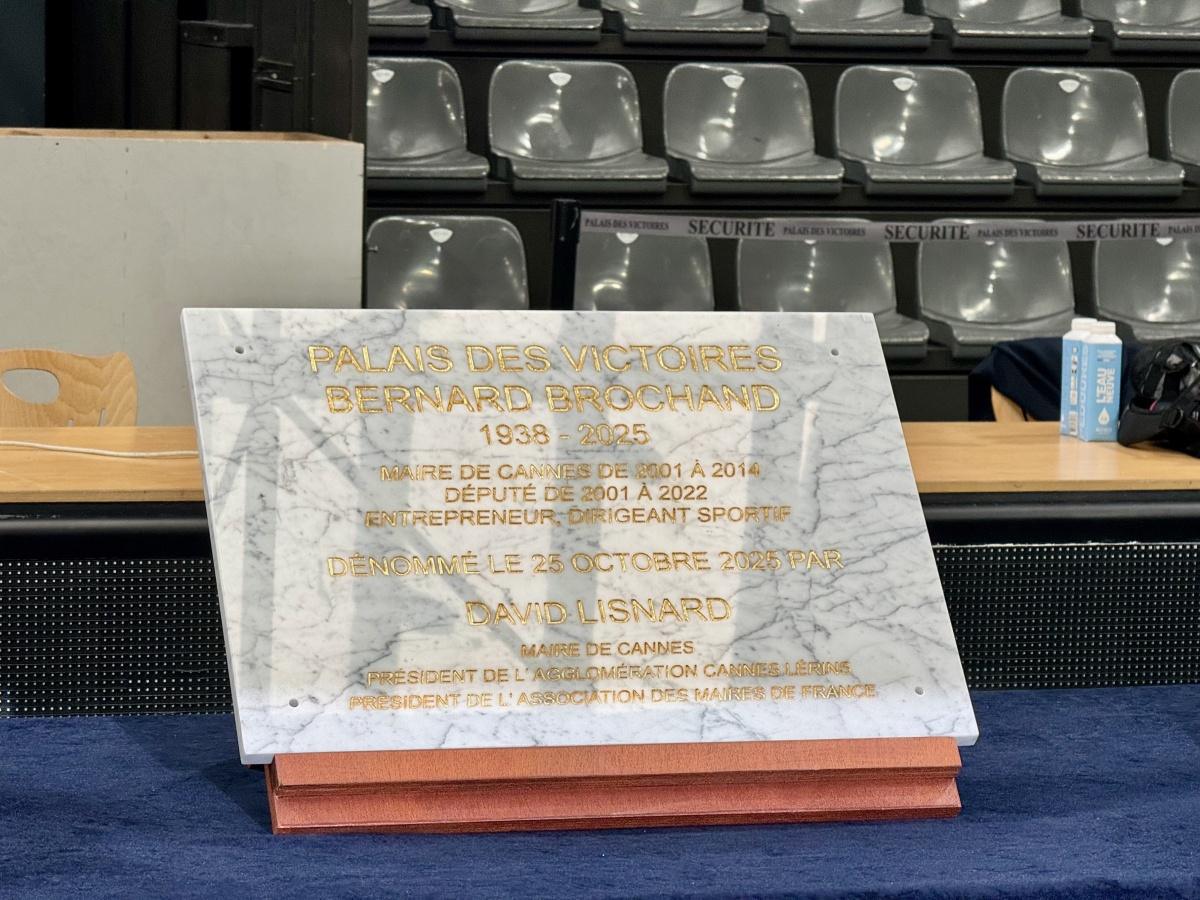 Le Palais des Victoires rebaptisé en hommage à Bernard Brochand Le Palais des Victoires rebaptisé en hommage à Bernard Brochand