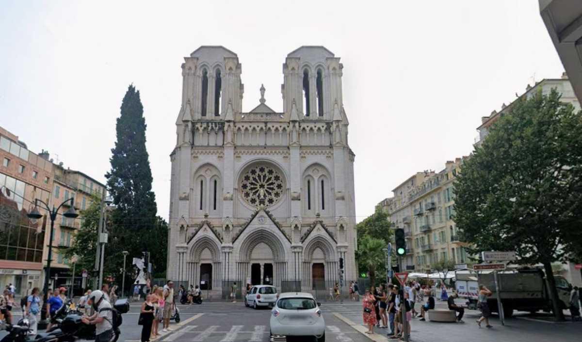 Nice rend hommage aux victimes de l’attentat de la basilique Notre-Dame