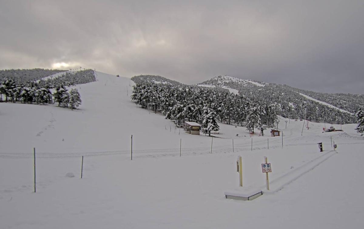 La neige tombe sur Gréolières et l’Audibergue, l’hiver s’installe sur les hauteurs de Grasse