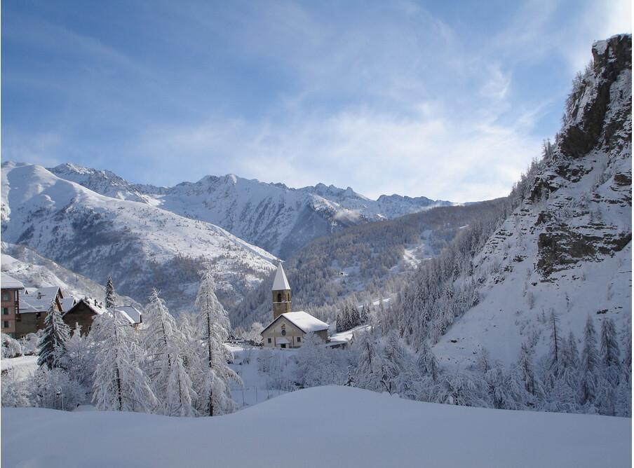 Ski de randonnée : une randonneuse mortellement blessée après une chute dans l’arrière-pays niçois Ski de randonnée : une randonneuse mortellement blessée après une chute dans l’arrière-pays niçois