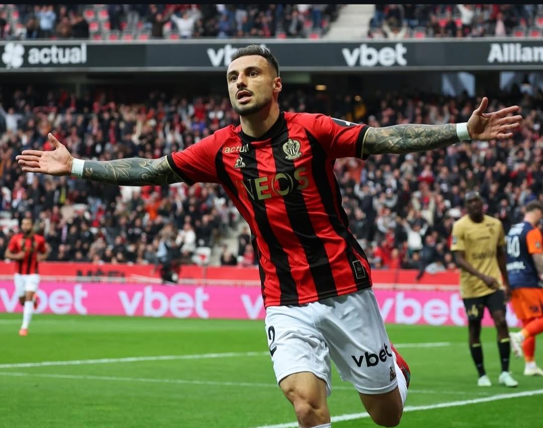 OGC Nice : Jonathan Clauss prolonge son contrat jusqu'en 2028 OGC Nice : Jonathan Clauss prolonge son contrat jusqu'en 2028