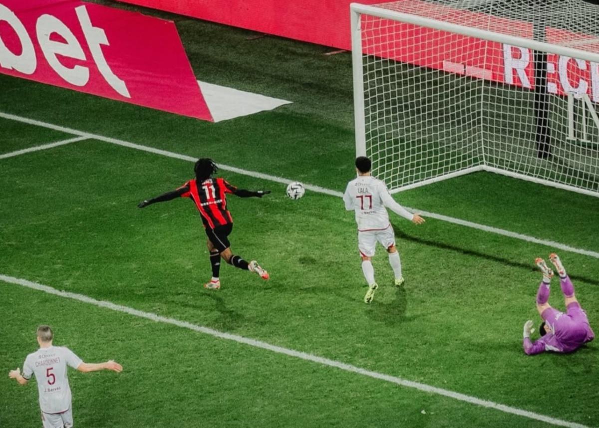 Ligue 1 : Nice arrache le nul face à Brest (2-2) Ligue 1 : Nice arrache le nul face à Brest (2-2)