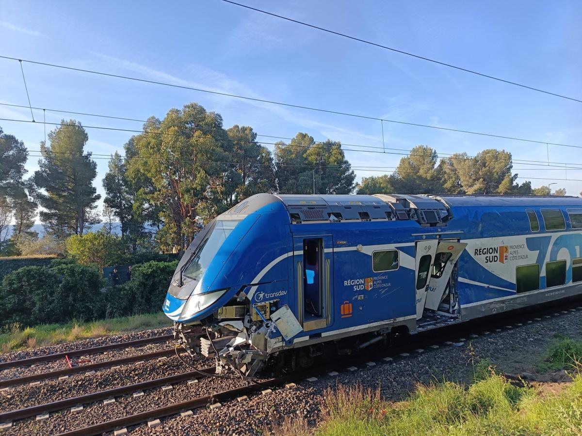 Accident mortel entre un train et un poids lourd à Saint-Raphaël Accident mortel entre un train et un poids lourd à Saint-Raphaël