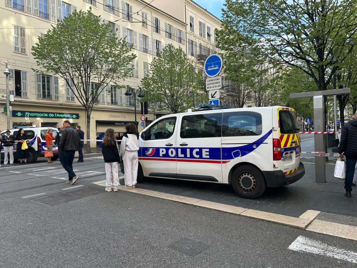 Nice. L'avenue Jean-Médecin partiellement évacuée à cause d'un colis suspect