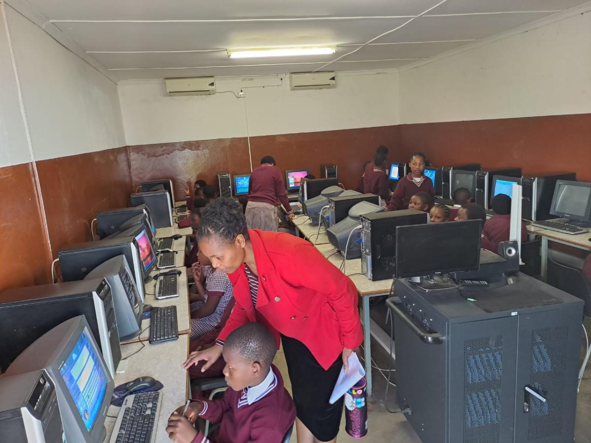 Code Makers at KwaMondi: Shaping Tomorrow's Innovators