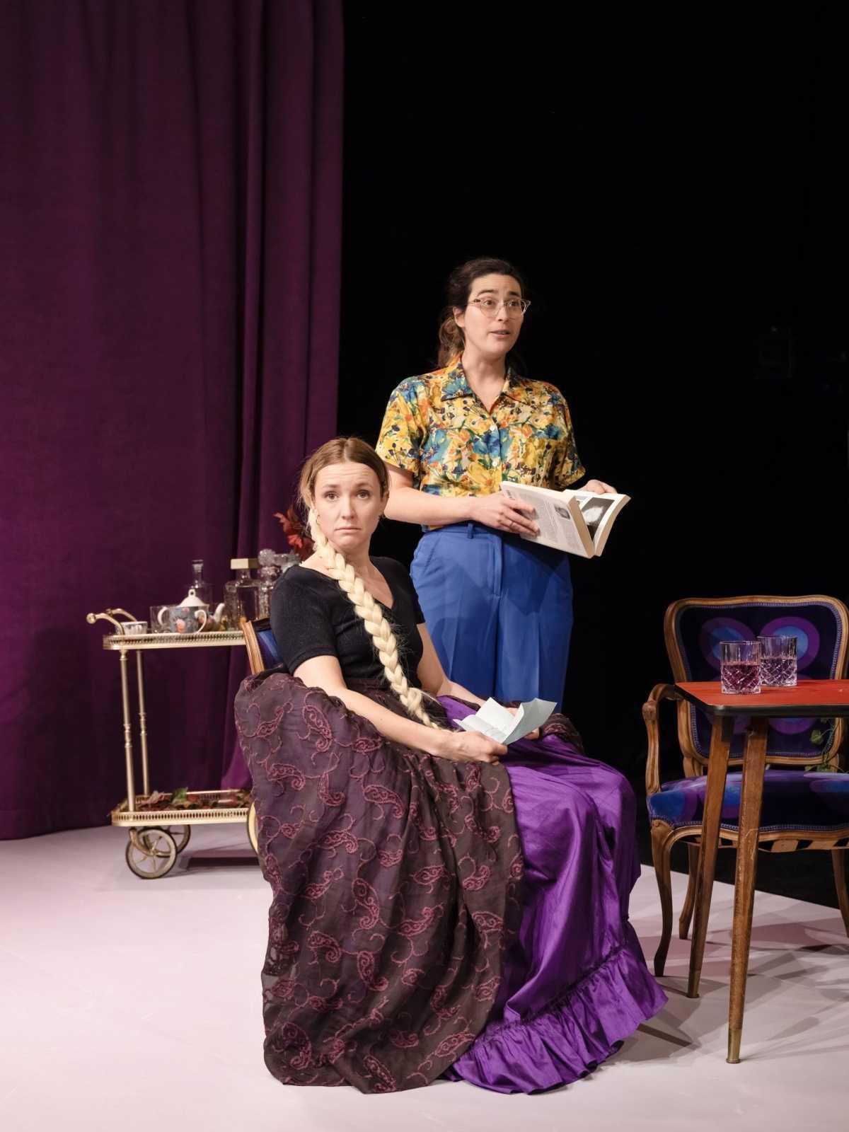 Peut-on encore mourir d'amour? Théâtre De Lisa Cogniaux
