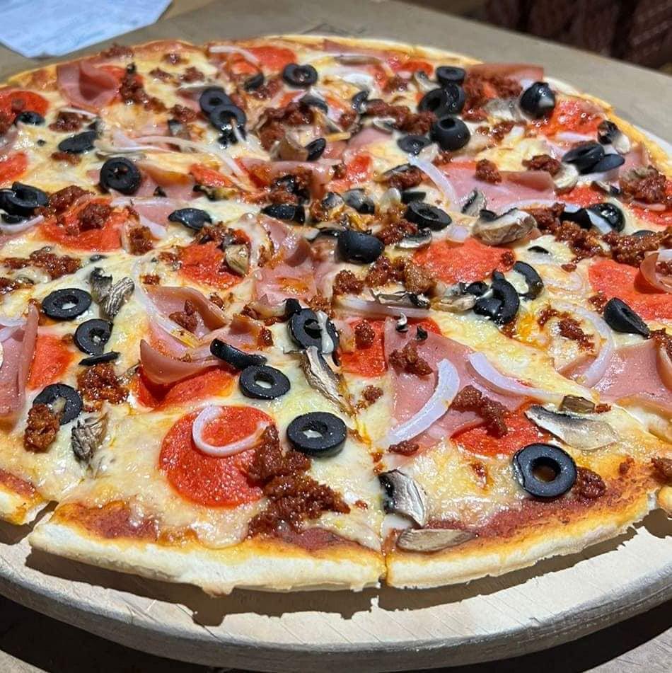 Jimmy pizza. (mama mia)