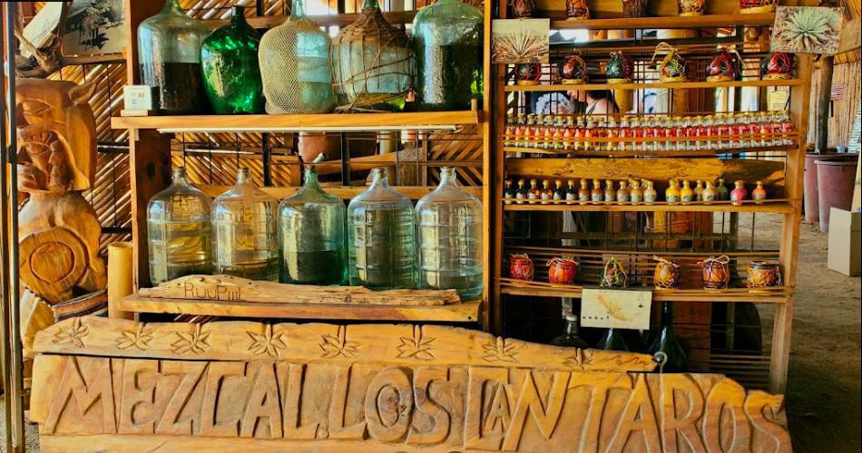 Fabrica de Mezcal "Los Cantaros"