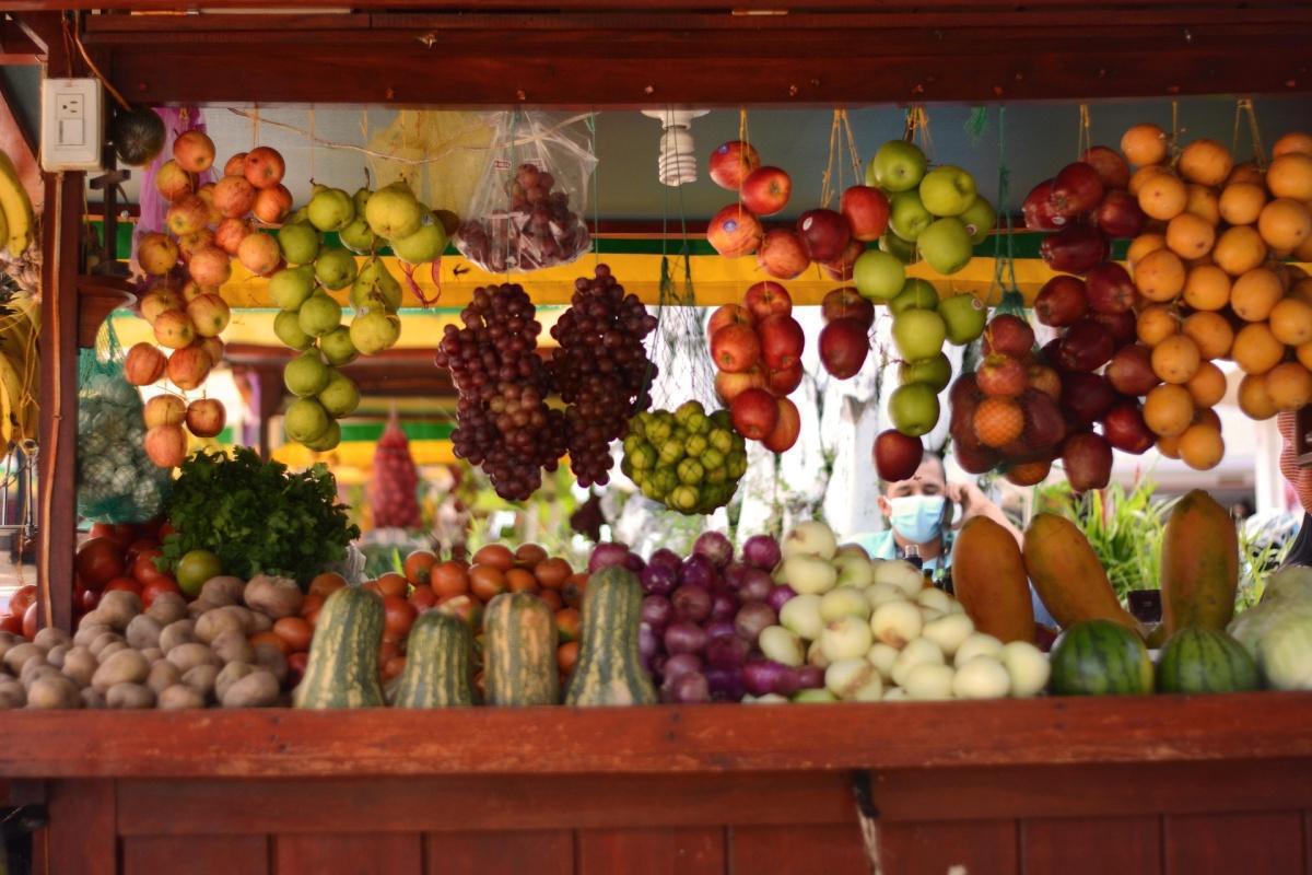 Oviedo estrena mercado navideño con 107 casetas y actividades